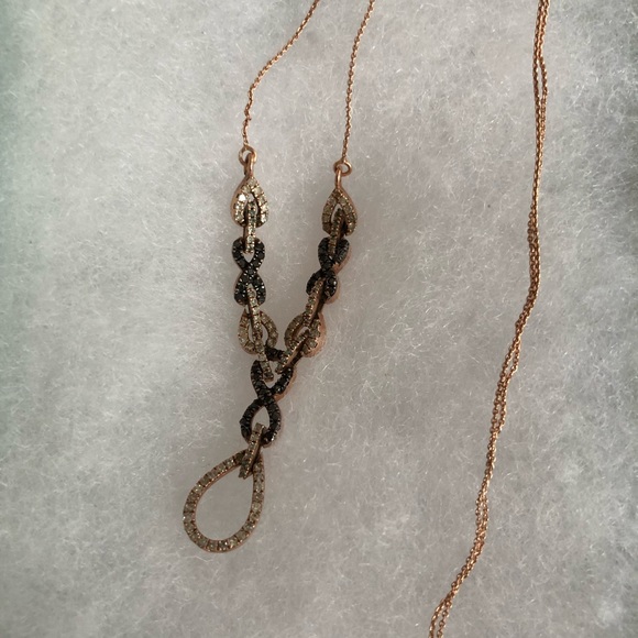 Gorgeous white & brown diamond rose gold necklace - Picture 6 of 10